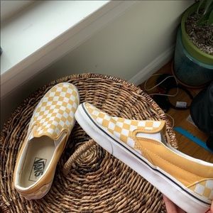 WHITE AND YELLOW CHECKERBOARD VANS